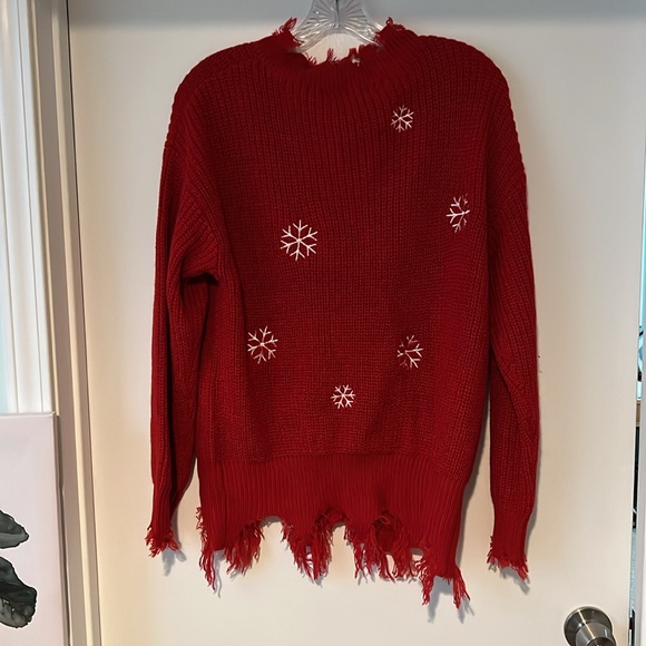 Leani Red Christmas Holiday Party Sweater Size Medium Fringed Edge - Picture 4 of 5